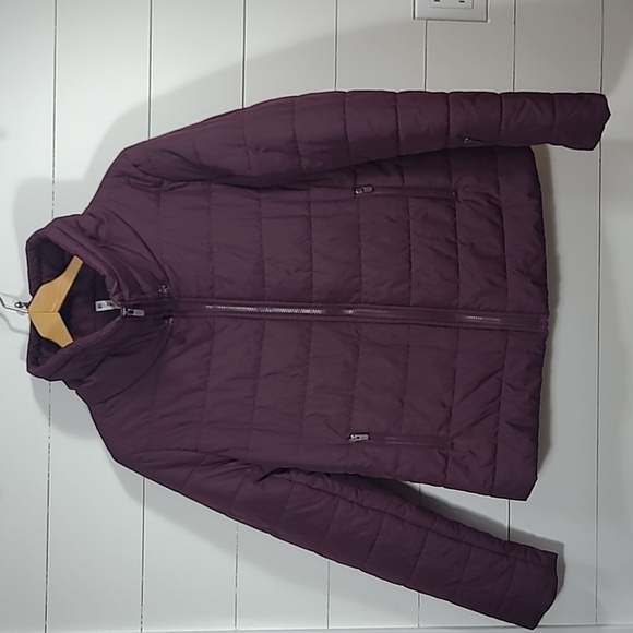 EUC Fabletics Jacket Women's sz XL Dark Purple Misha Puffer Full Zip Coat - Picture 2 of 9